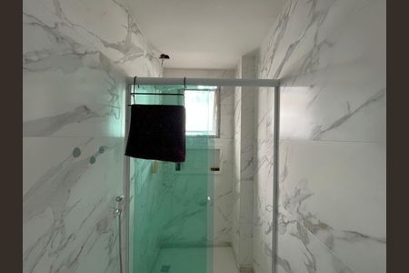 Apartamento à venda com 82m², 2 quartos e 1 vagaBanheiro