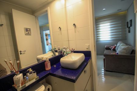 Apartamento à venda com 69m², 2 quartos e 2 vagas Apartamento à venda com 69m², 2 quartos e 2 vagasBanheiro Social