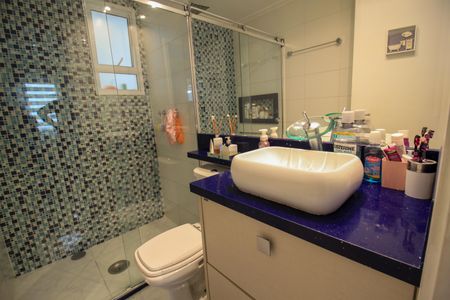 Apartamento à venda com 69m², 2 quartos e 2 vagas Apartamento à venda com 69m², 2 quartos e 2 vagasBanheiro Social