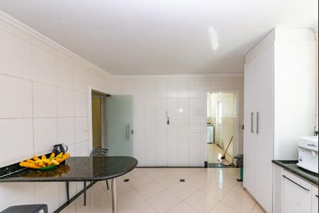 Casa à venda com 343m², 4 quartos e 3 vagasCozinha