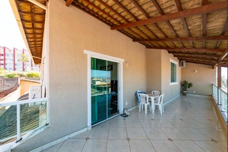 Casa à venda com 343m², 4 quartos e 3 vagasVaranda da Suíte