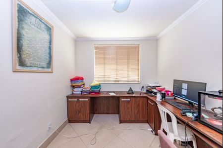 Casa à venda com 343m², 4 quartos e 3 vagasEscritório