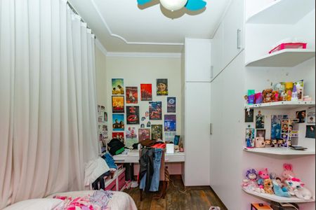 Casa à venda com 343m², 4 quartos e 3 vagasQuarto 3