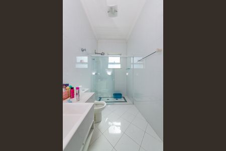 Casa à venda com 343m², 4 quartos e 3 vagasBanheiro Social 2