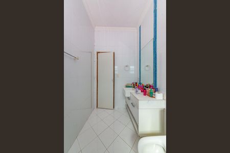 Casa à venda com 343m², 4 quartos e 3 vagasBanheiro Social 2