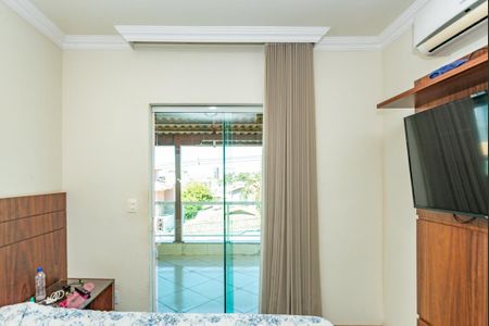 Casa à venda com 343m², 4 quartos e 3 vagasSuíte