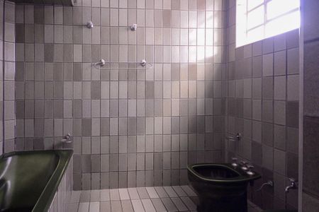 Apartamento à venda com 337m², 4 quartos e 2 vagasBanheiro Social