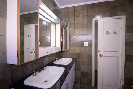 Apartamento à venda com 337m², 4 quartos e 2 vagasBanheiro Suite