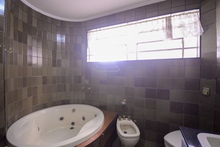 Apartamento à venda com 337m², 4 quartos e 2 vagasBanheiro Suite