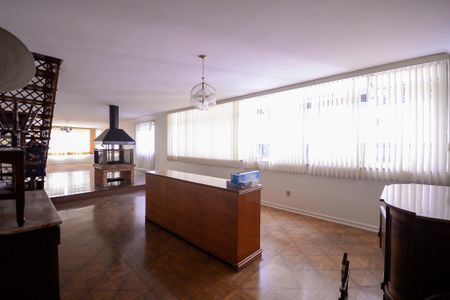 Apartamento à venda com 337m², 4 quartos e 2 vagasSala