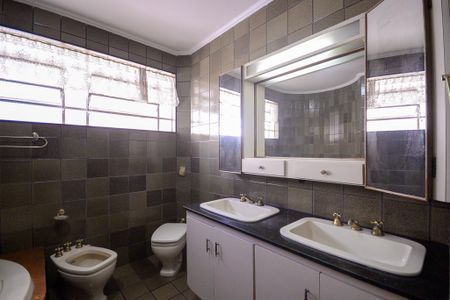 Apartamento à venda com 337m², 4 quartos e 2 vagasBanheiro Suite