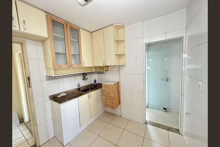 Apartamento à venda com 68m², 2 quartos e 1 vagaCozinha