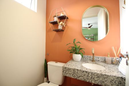 Casa de condomínio à venda com 149m², 5 quartos e 2 vagasLavabo da Sala