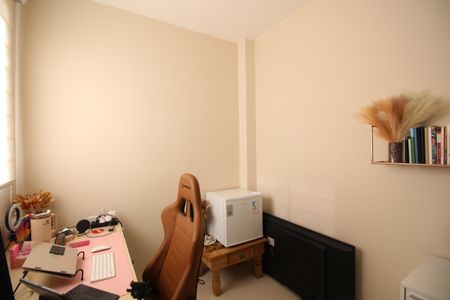 Casa de condomínio à venda com 149m², 5 quartos e 2 vagasQuarto 3