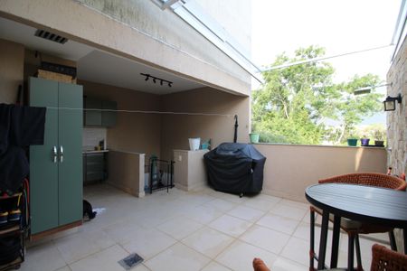 Casa de condomínio à venda com 149m², 5 quartos e 2 vagasÁrea Externa
