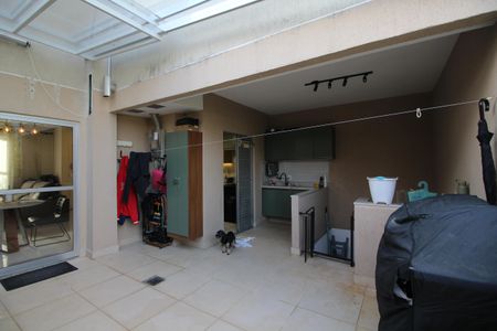 Casa de condomínio à venda com 149m², 5 quartos e 2 vagasÁrea Externa