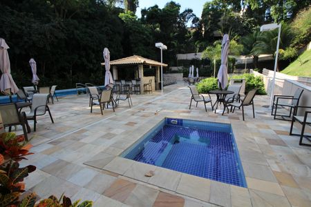 Casa de condomínio à venda com 149m², 5 quartos e 2 vagasÁrea comum - Piscina