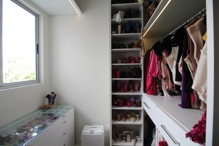 Casa de condomínio à venda com 149m², 5 quartos e 2 vagasQuarto 2