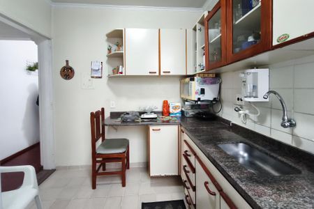 Apartamento à venda com 54m², 2 quartos e 1 vagaCozinha