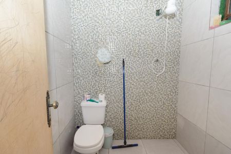 Casa à venda com 303m², 4 quartos e 2 vagasCasa2 - Banheiro