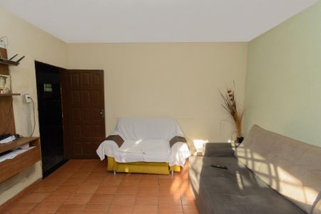 Casa à venda com 303m², 4 quartos e 2 vagasCasa1 - Sala