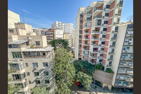 Apartamento à venda com 82m², 2 quartos e 1 vaga Apartamento à venda com 82m², 2 quartos e 1 vagaVista da Varanda