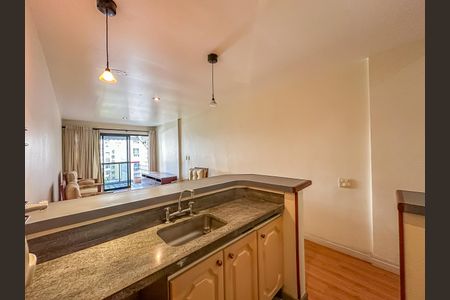 Apartamento à venda com 82m², 2 quartos e 1 vaga Apartamento à venda com 82m², 2 quartos e 1 vagaCozinha