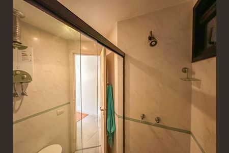 Apartamento à venda com 82m², 2 quartos e 1 vaga Apartamento à venda com 82m², 2 quartos e 1 vagaBanheiro Social