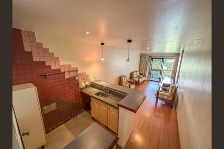 Apartamento à venda com 82m², 2 quartos e 1 vaga Apartamento à venda com 82m², 2 quartos e 1 vagaSala