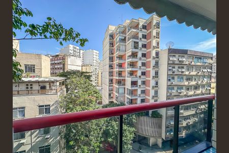 Apartamento à venda com 82m², 2 quartos e 1 vaga Apartamento à venda com 82m², 2 quartos e 1 vagaVaranda da Sala
