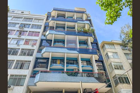 Apartamento à venda com 82m², 2 quartos e 1 vaga Apartamento à venda com 82m², 2 quartos e 1 vagaFachada