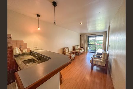 Apartamento à venda com 82m², 2 quartos e 1 vaga Apartamento à venda com 82m², 2 quartos e 1 vagaSala