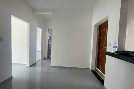 Casa para alugar com 65m², 2 quartos e sem vaga Casa para alugar com 65m², 2 quartos e sem vagaSala