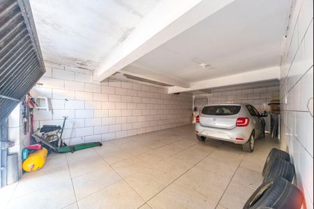 Casa à venda com 260m², 3 quartos e 7 vagas Casa à venda com 260m², 3 quartos e 7 vagasGaragem 2
