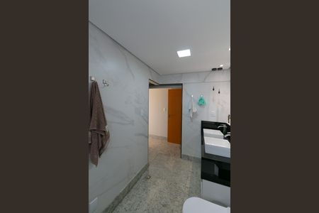Apartamento à venda com 190m², 4 quartos e 4 vagasSuíte 4 Banheiro