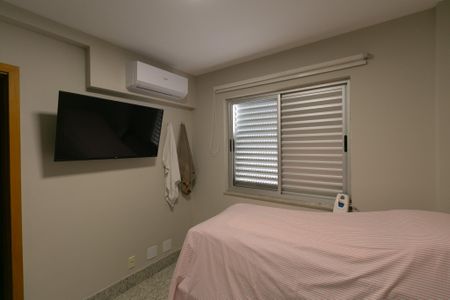 Apartamento à venda com 190m², 4 quartos e 4 vagasSuíte 1