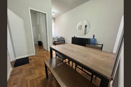 Apartamento à venda com 32m², 1 quarto e sem vaga Apartamento à venda com 32m², 1 quarto e sem vagaSala