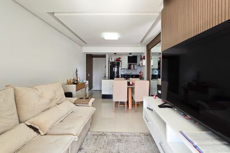 Apartamento à venda com 58m², 2 quartos e 1 vaga Apartamento à venda com 58m², 2 quartos e 1 vagaSala