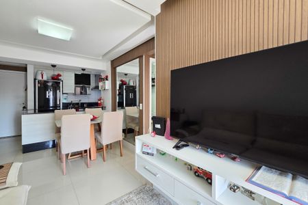 Apartamento à venda com 58m², 2 quartos e 1 vaga Apartamento à venda com 58m², 2 quartos e 1 vagaSala