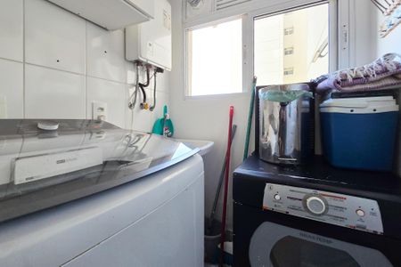 Apartamento à venda com 58m², 2 quartos e 1 vaga Apartamento à venda com 58m², 2 quartos e 1 vagaÁrea de Serviço