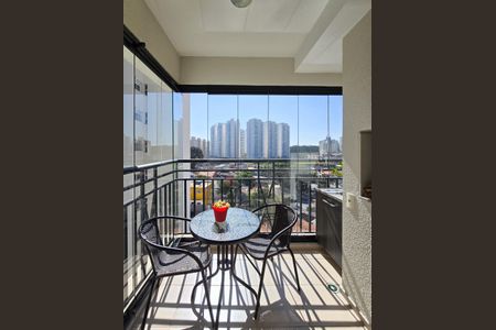 Apartamento à venda com 58m², 2 quartos e 1 vaga Apartamento à venda com 58m², 2 quartos e 1 vagaSacada