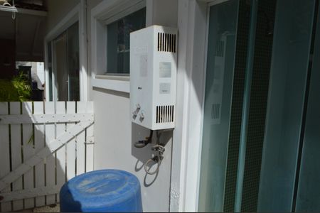 Casa à venda com 377m², 5 quartos e 4 vagas Casa à venda com 377m², 5 quartos e 4 vagasCorredor