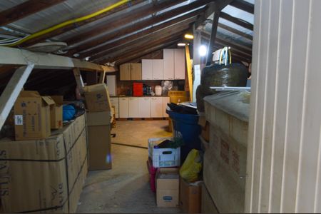 Casa à venda com 377m², 5 quartos e 4 vagas Casa à venda com 377m², 5 quartos e 4 vagasSótão