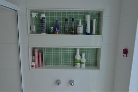 Casa à venda com 377m², 5 quartos e 4 vagas Casa à venda com 377m², 5 quartos e 4 vagasBanheiro da Suíte