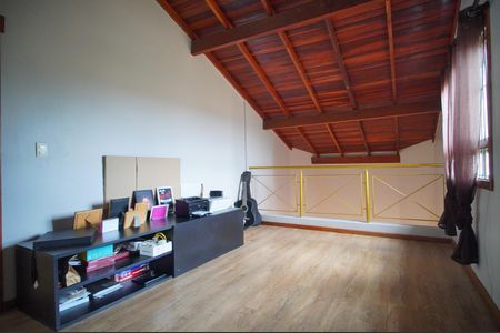 Casa à venda com 320m², 3 quartos e 2 vagasSala 2