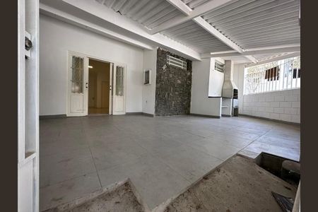 Casa à venda com 192m², 3 quartos e 1 vaga Casa à venda com 192m², 3 quartos e 1 vagaFoto 04