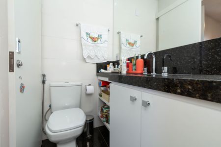 Apartamento à venda com 200m², 4 quartos e 2 vagasBanheiro 2