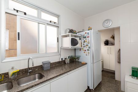 Apartamento à venda com 200m², 4 quartos e 2 vagasCozinha
