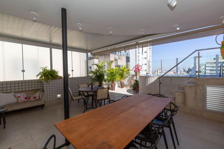 Apartamento à venda com 200m², 4 quartos e 2 vagasCobertura