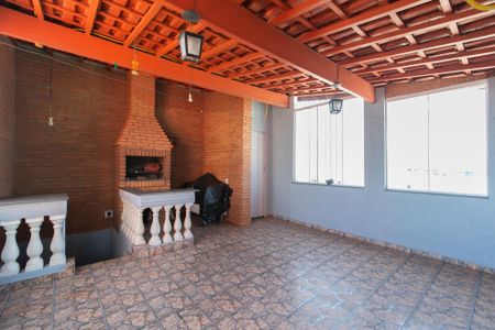 Casa para alugar com 300m², 3 quartos e 2 vagasÁrea comum 